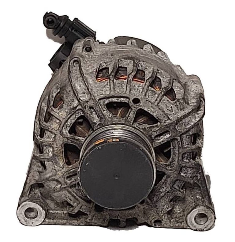 Alternador ref. 9670899580/ TG12C106